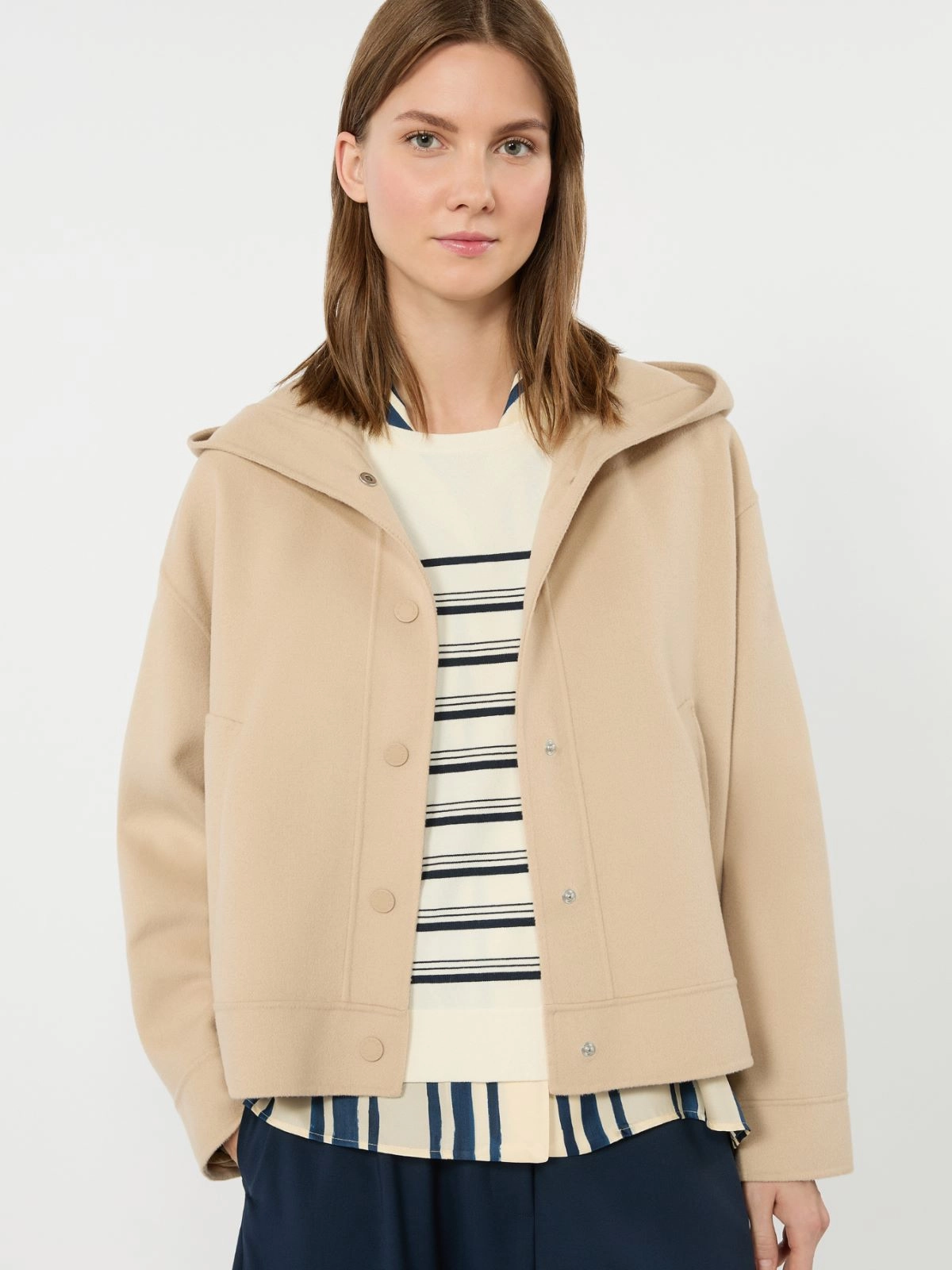 Weekend Max Mara giacca con cappuccio in doppio di lana WKDRIDENTE