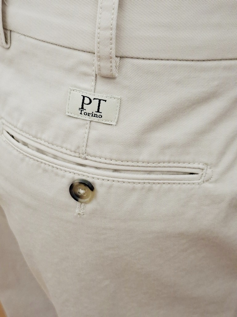 PT Pantaloni Torino pantalone relaxed fit in cotone panna