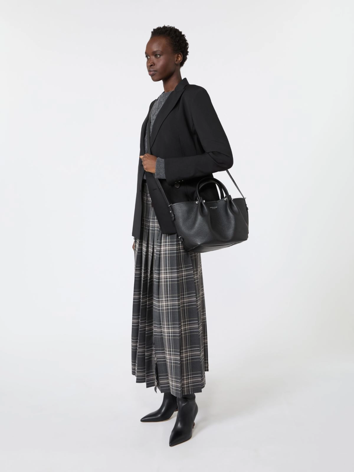 Weekend Max Mara borsa tote piccola in pelle nera WKADRITTO - immagine 2
